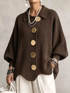 Matilde – Cárdigan Oversize con Cuello y Botones Dorados