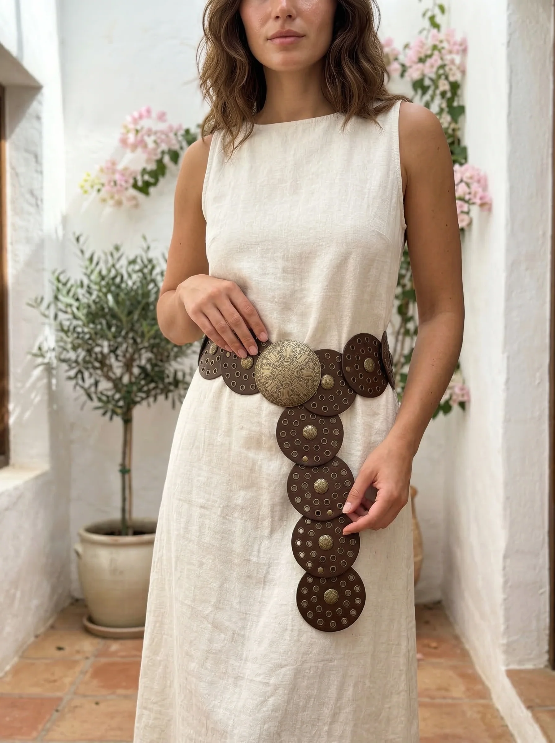 Selene – Cinturón de piel con hebilla dorada