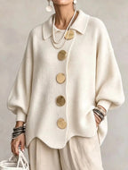 Matilde – Cárdigan Oversize con Cuello y Botones Dorados