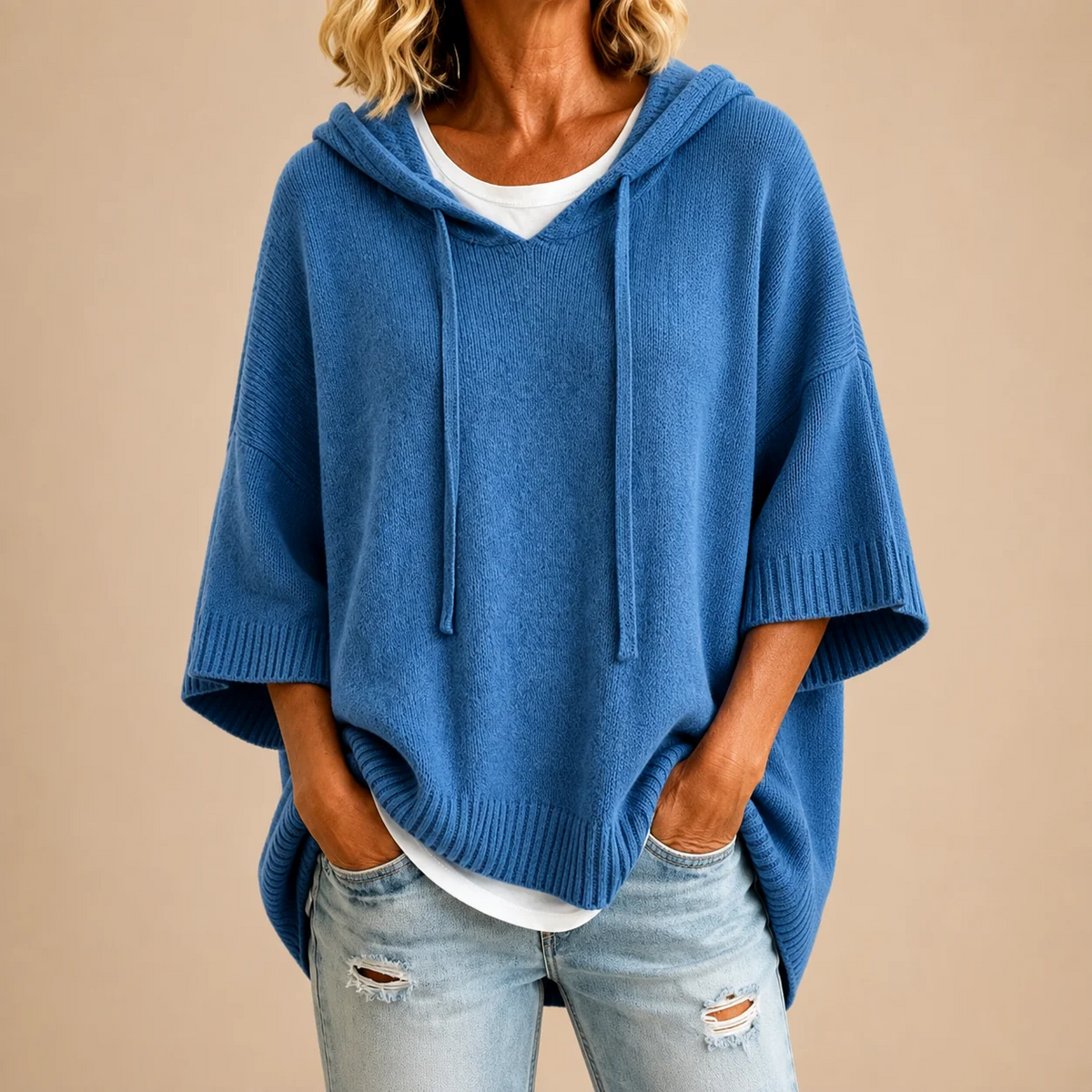 Octavia - Poncho de Punto con Capucha
