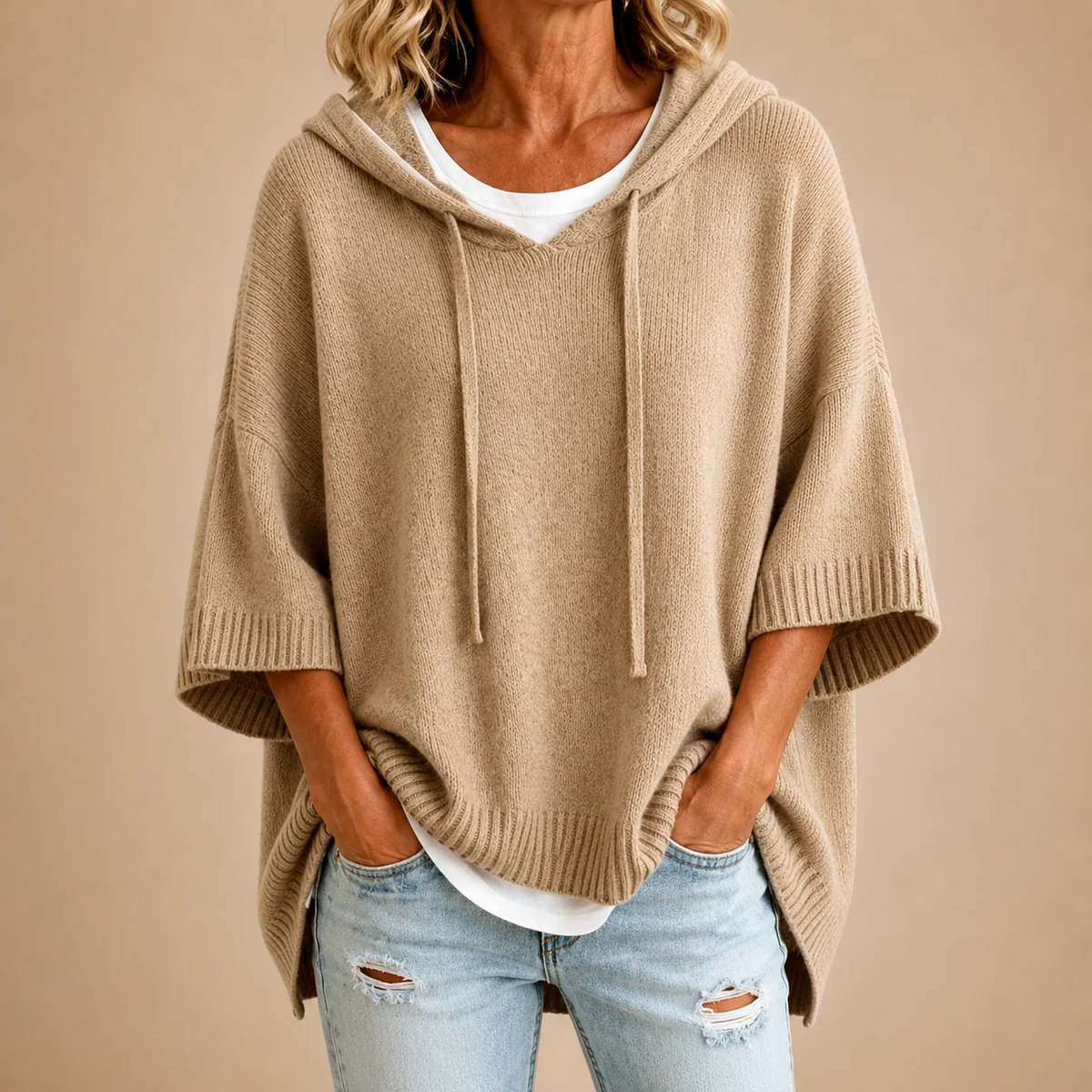 Octavia - Poncho de Punto con Capucha