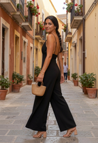 Marlene – Mono largo de silueta limpia